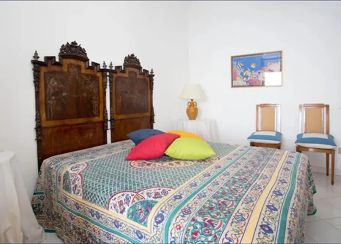 Spacious With Sea View In Apartamento *