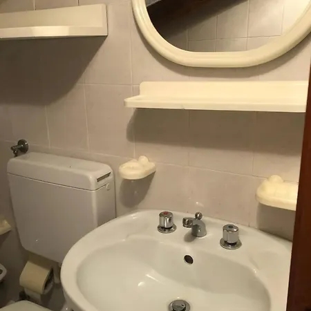Spacious With Sea View In Apartment *