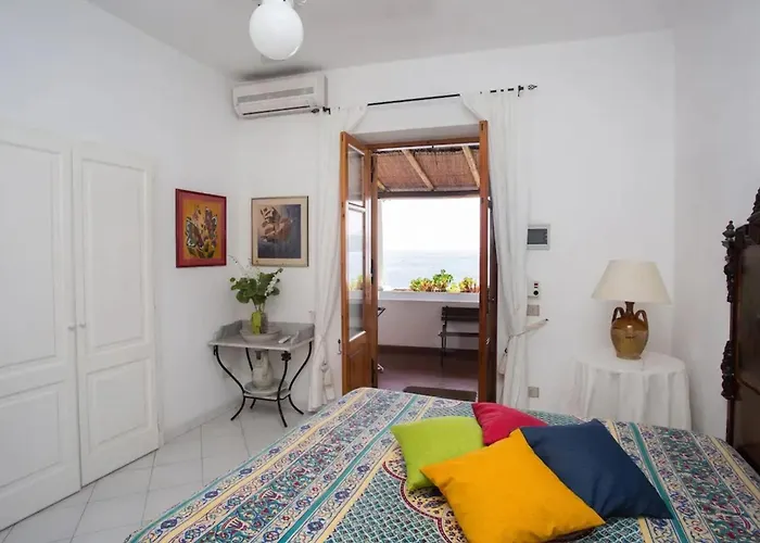 Apartmán Spacious With Sea View In